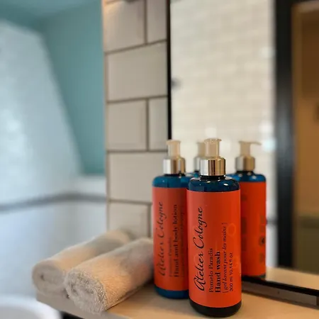 オテル アデル ＆ ジュール ホテル 4*