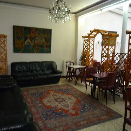 オテル アデル ＆ ジュール ホテル