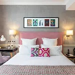 Adele & Jules Hotel