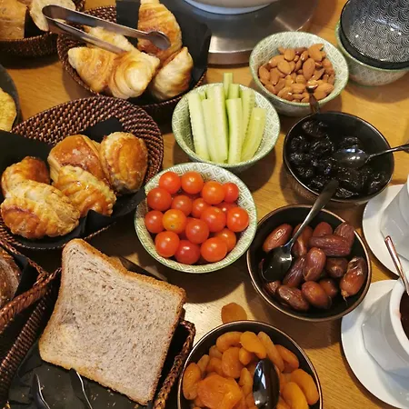 オテル アデル ＆ ジュール 4*