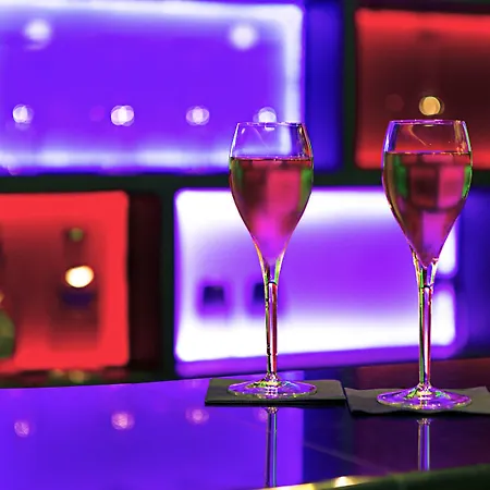 ホテル オテル アデル ＆ ジュール