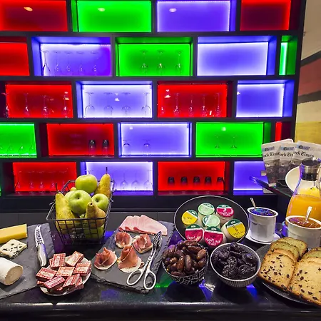 オテル アデル ＆ ジュール パリ