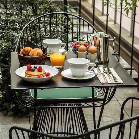 Hotel Adele & Jules 4*