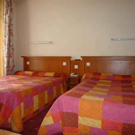 ホテル オテル アデル ＆ ジュール