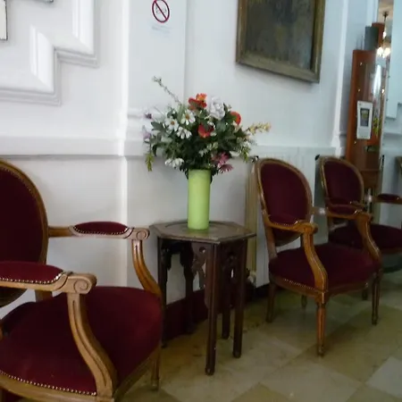 Adele & Jules Hotel 4*