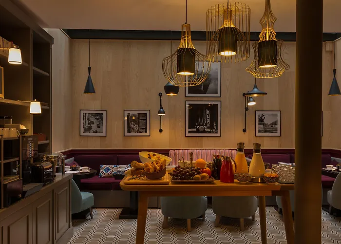 Отель Adele & Jules