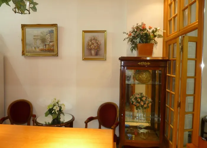 Отель Adele & Jules Париж