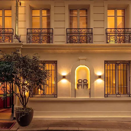 Adele & Jules Hotel 4*